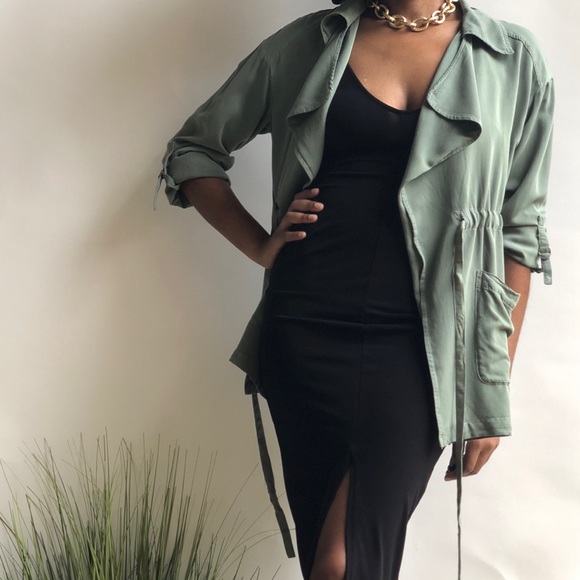 Waist length jacket. - Picture 7 of 7